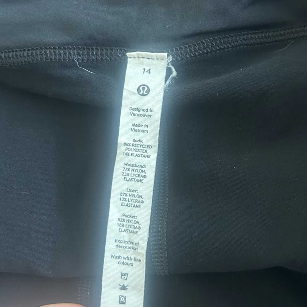 Lululemon Black Skirt with Shorts under Size 14 - Picture 5 of 7